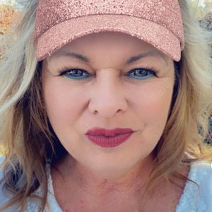 Meet your Posher, Paula